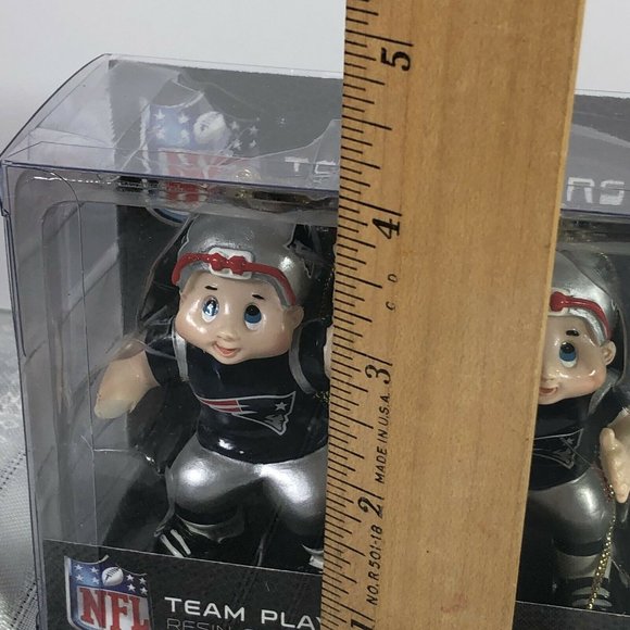 New England Patriots NFL Christmas Tree  Ornament Team Players Resin 3-pack New - Picture 4 of 10